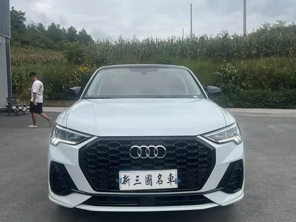 Audi Q3 Sportback — фото 4