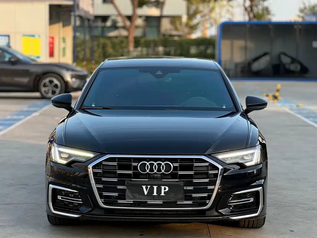 Audi A6L — фото 2