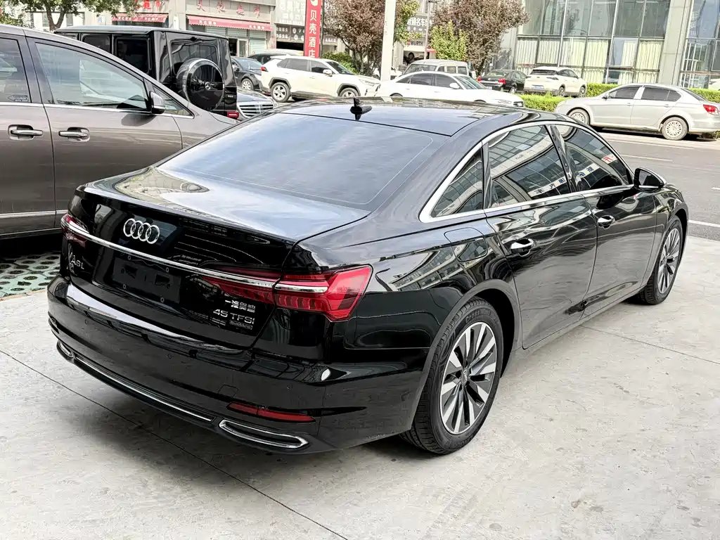 Audi A6L — фото 4
