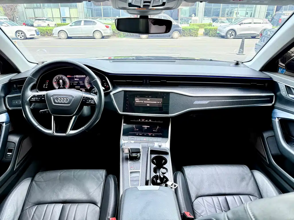 Audi A6L — фото 9