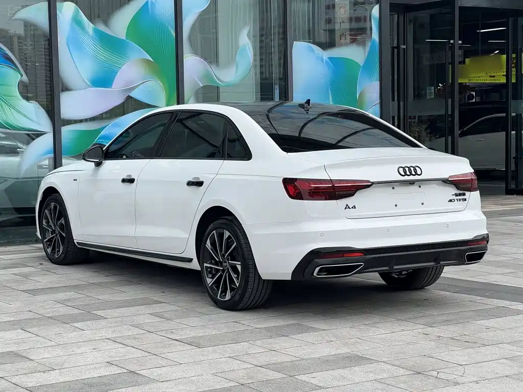 Audi A4L — фото 8
