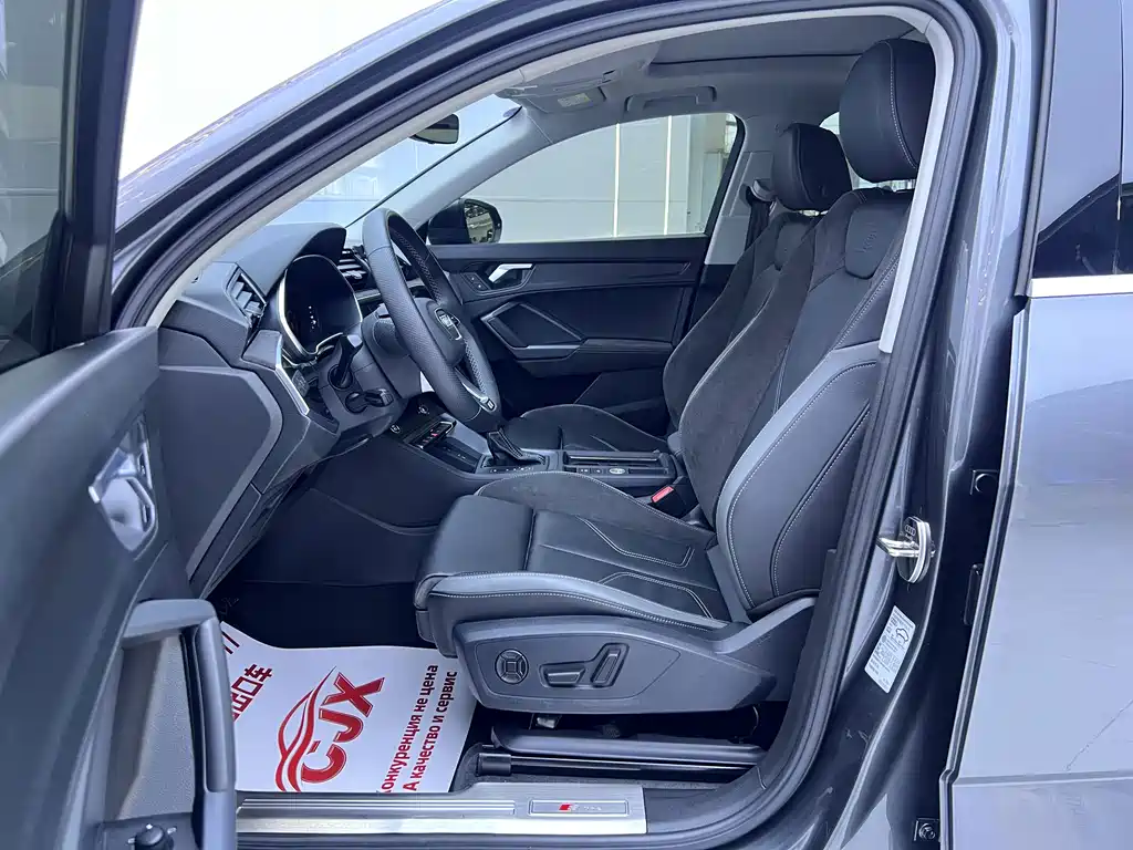 Audi Q3 Sportback — фото 7