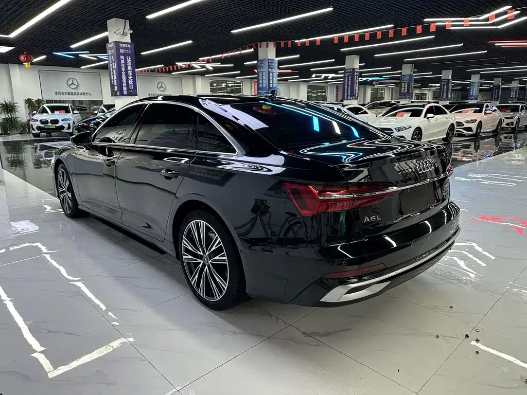 Audi A6L — фото 7