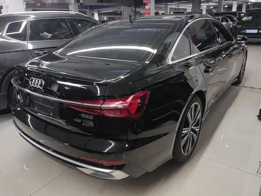 Audi A6L — фото 6