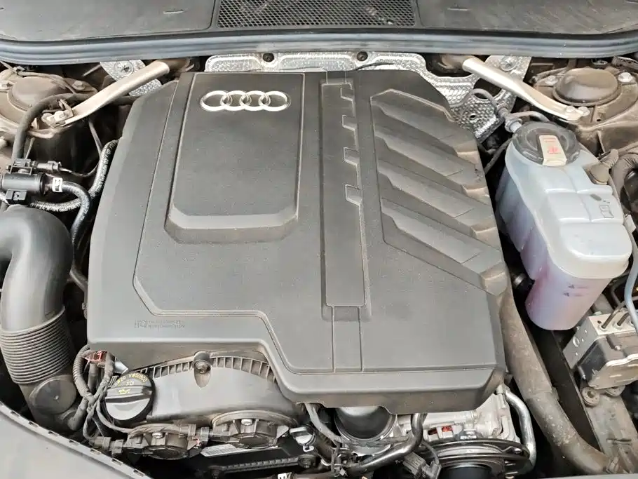 Audi A6L — фото 10