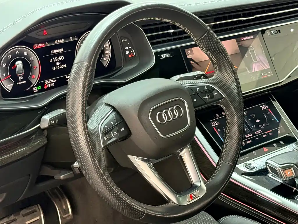 Audi Q8 — фото 4