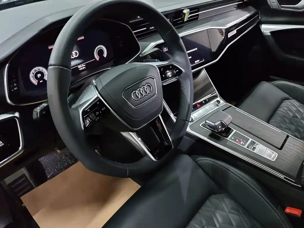 Audi A6L — фото 5