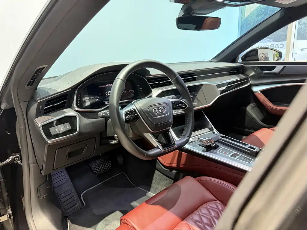 Audi A7L — фото 6