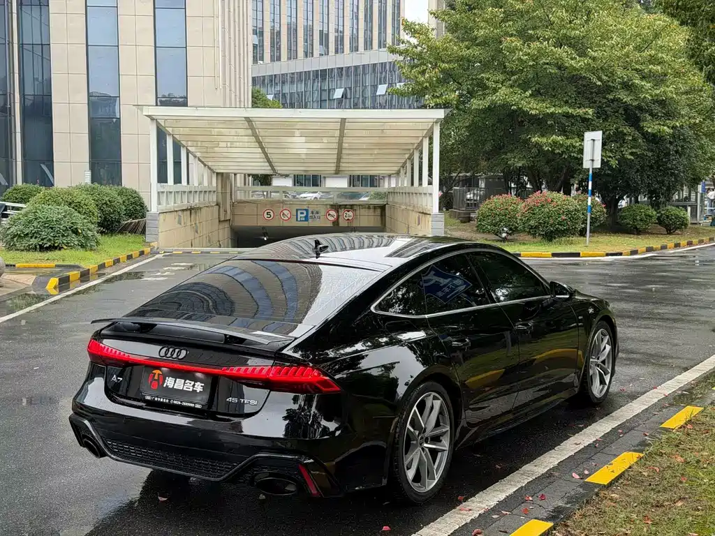 Audi A7 — фото 6