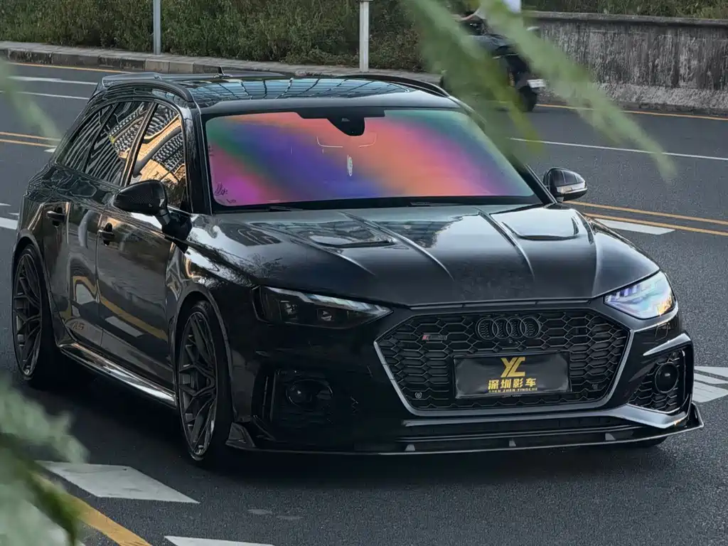 Audi RS 4 — фото 3