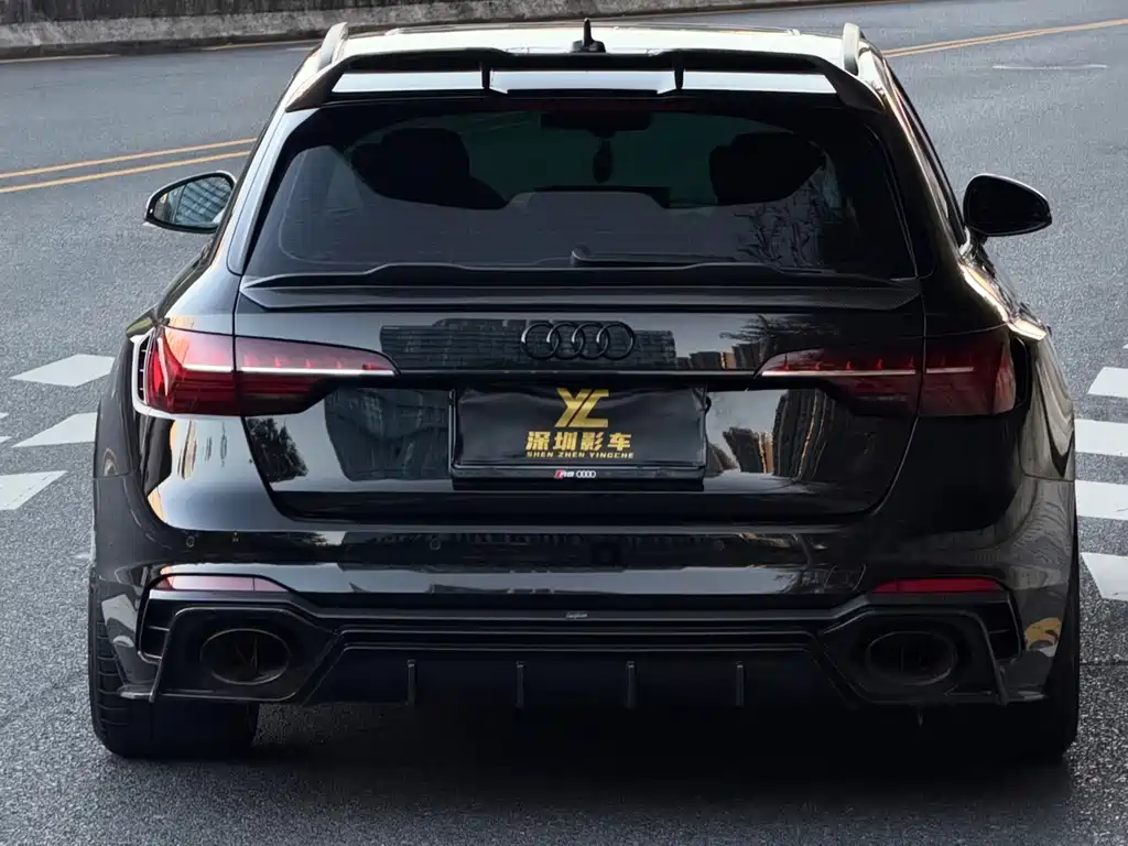 Audi RS 4 — фото 6