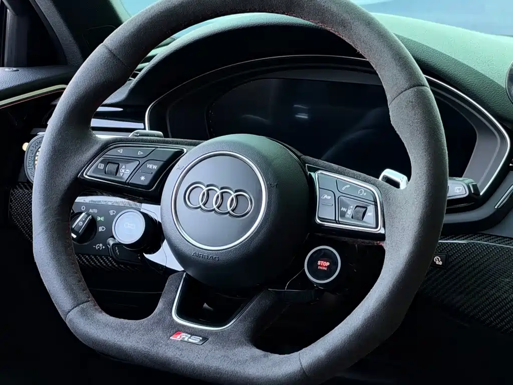 Audi RS 4 — фото 8