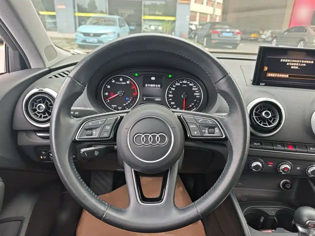 Audi A3 — фото 10