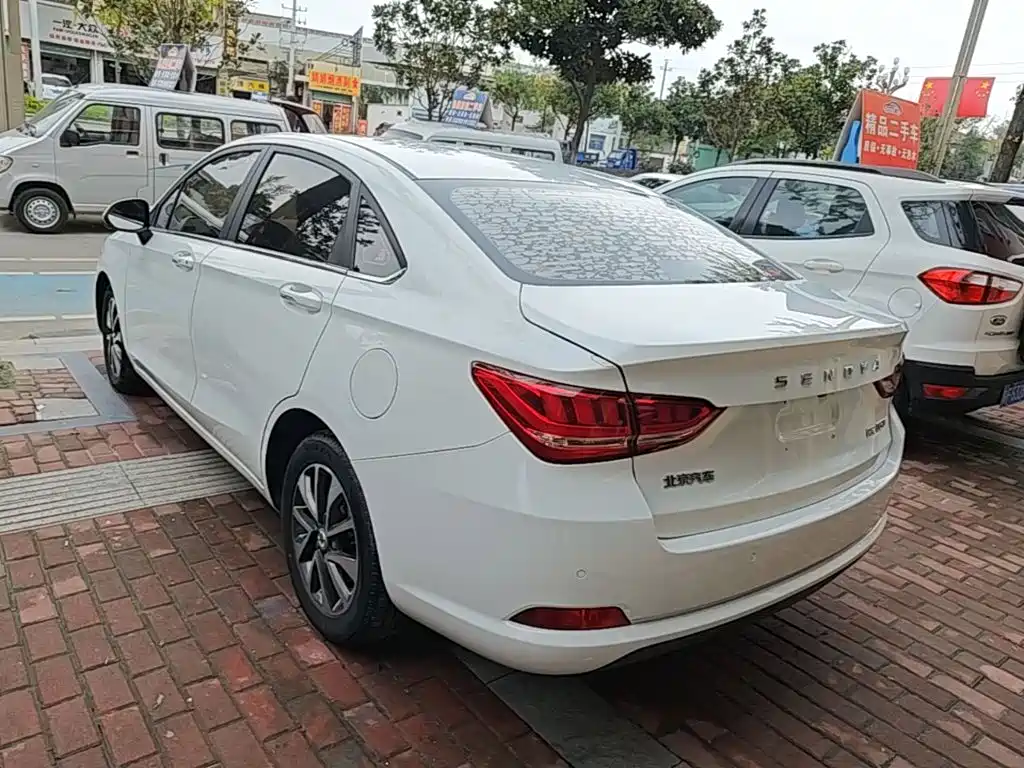 BAIC Senova D50 — фото 4