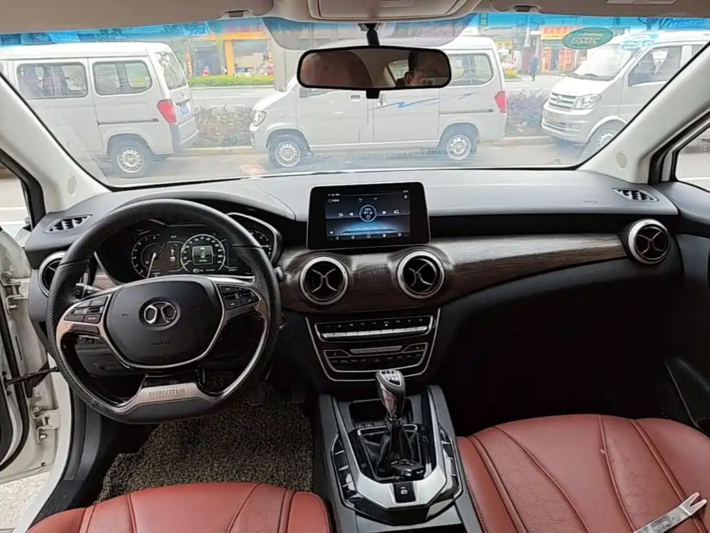 BAIC Senova D50 — фото 9