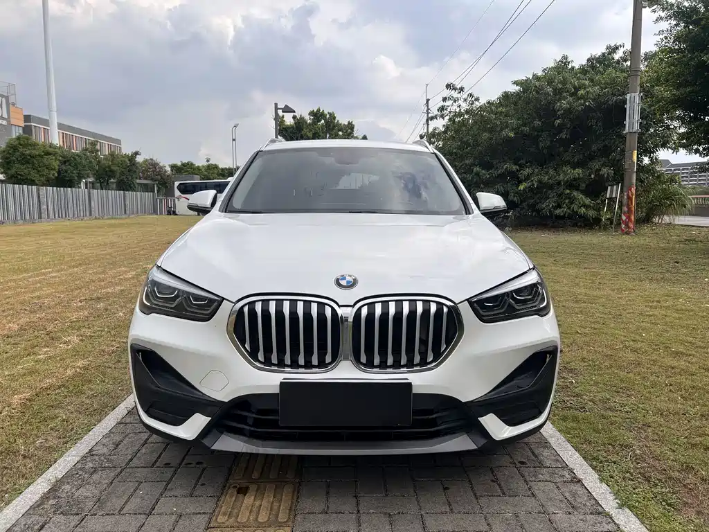 BMW X1 — фото 3