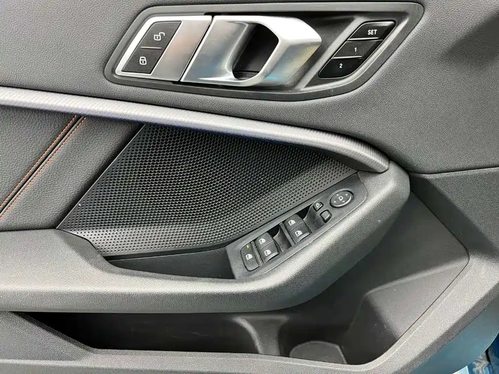 BMW 2 Series (Import) — фото 17