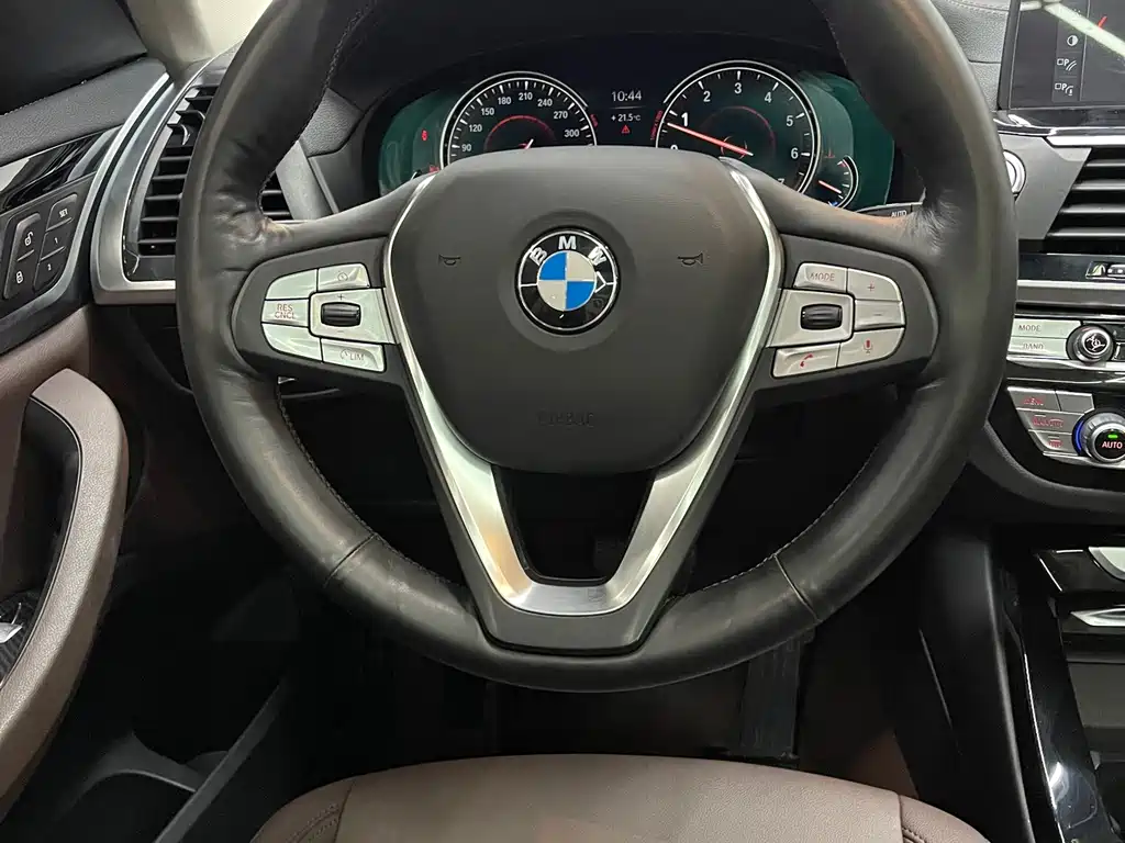 BMW X3 — фото 4