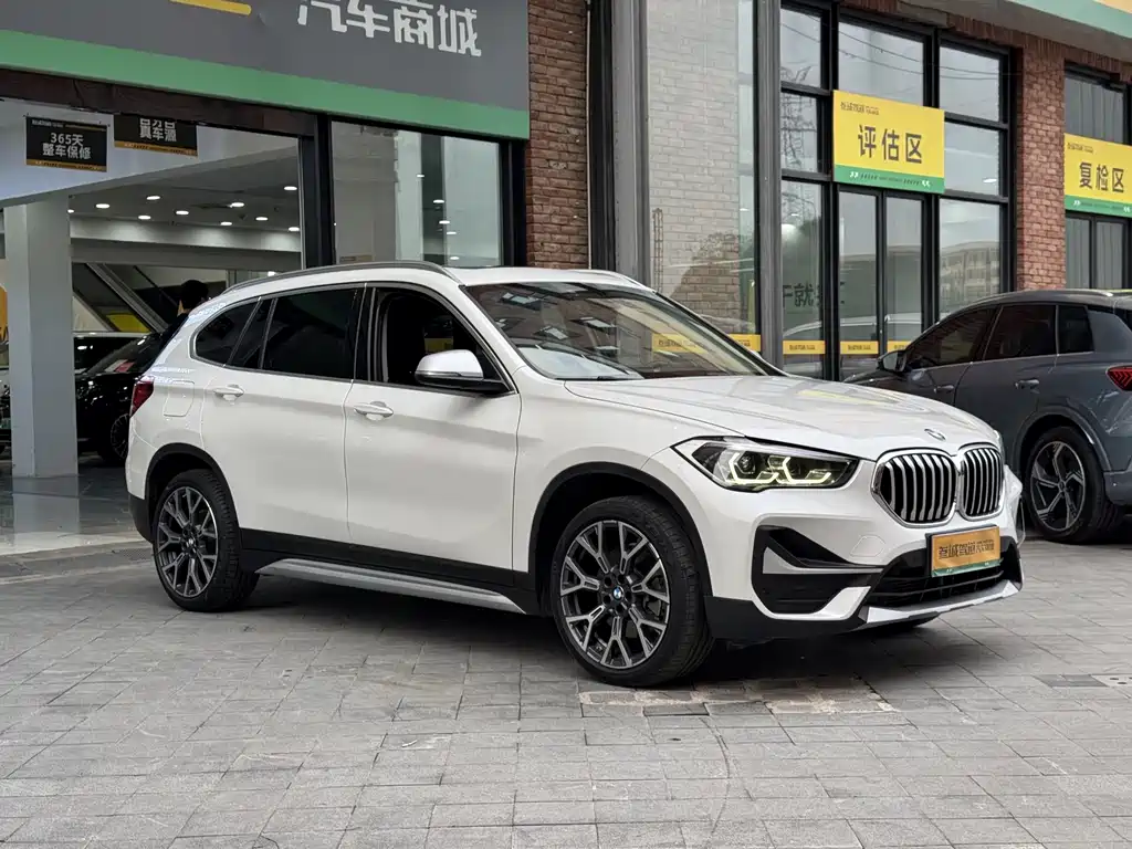 BMW X1 — фото 3