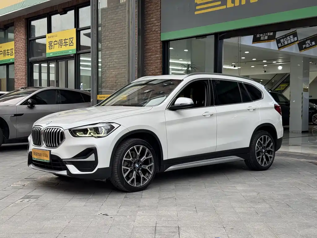 BMW X1 — фото 4