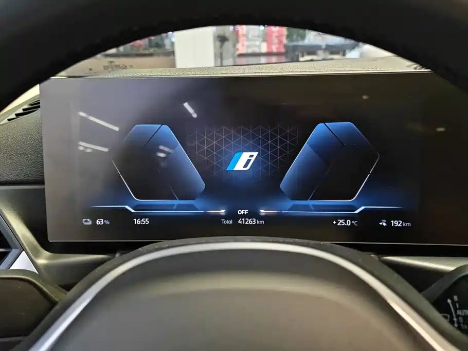 BMW i3 — фото 14