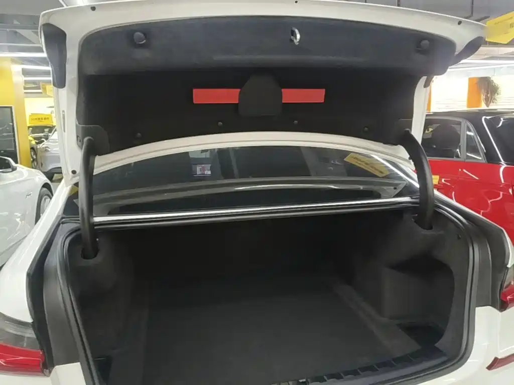 BMW 3 Series — фото 14