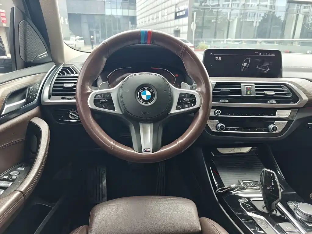 BMW X3 — фото 11