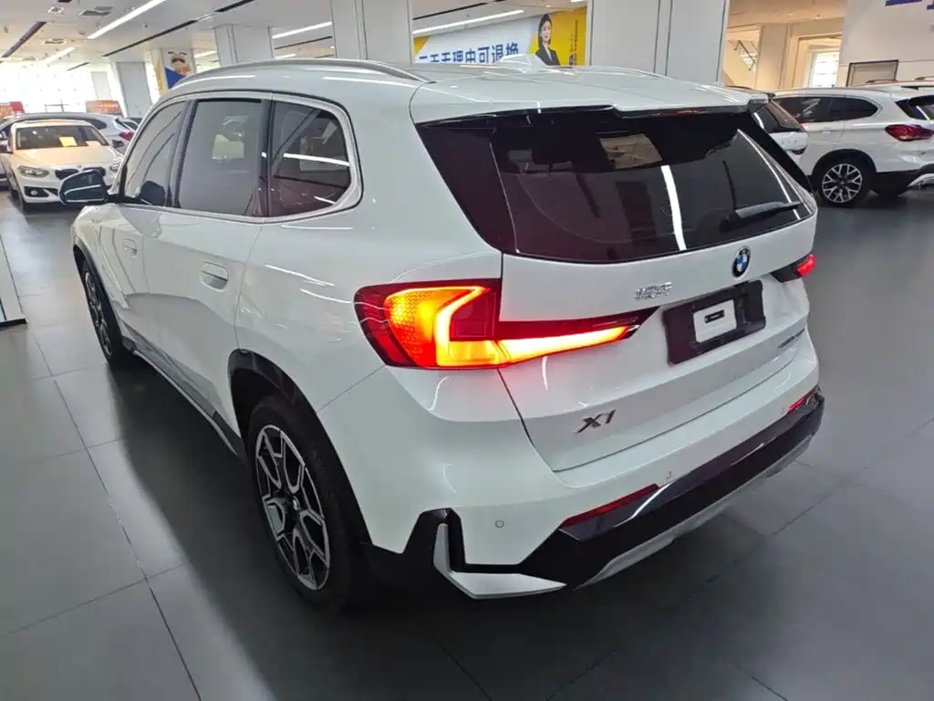 BMW X1 — фото 4