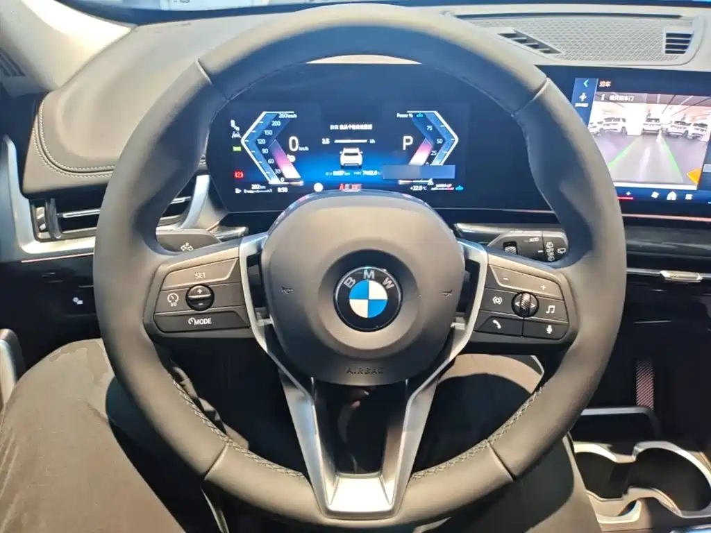 BMW X1 — фото 10