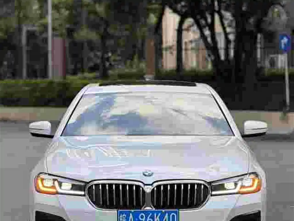 BMW 5 Series — фото 2