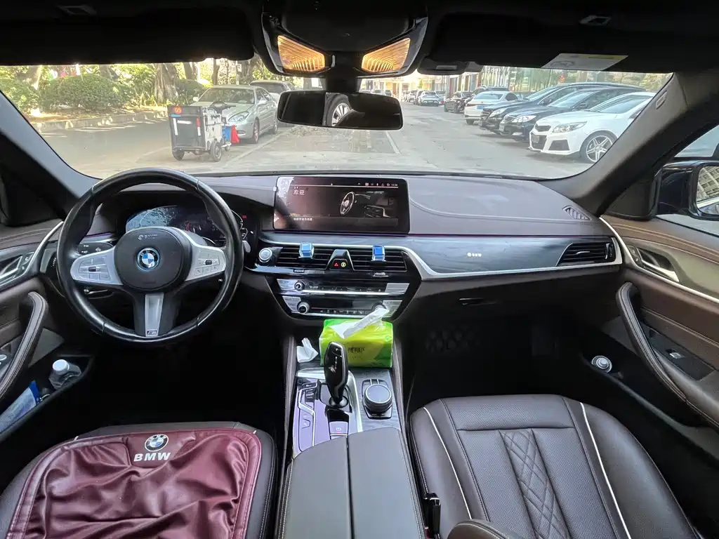 BMW 5 Series New Energy — фото 5