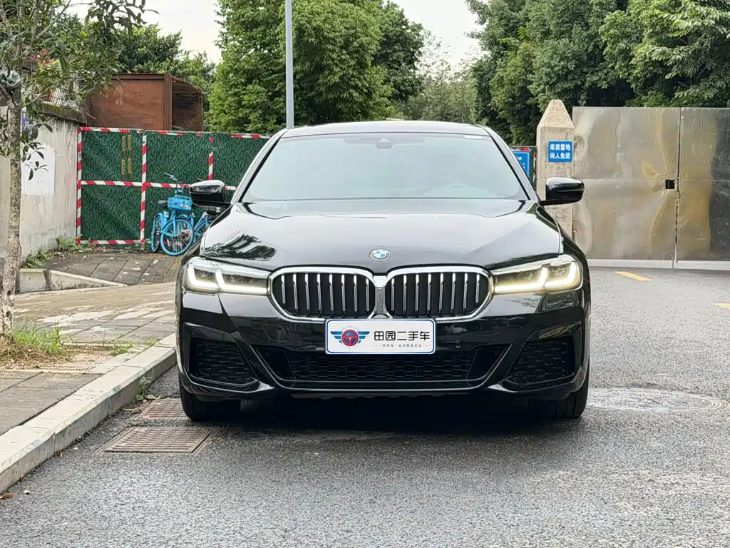 BMW 5 Series — фото 2