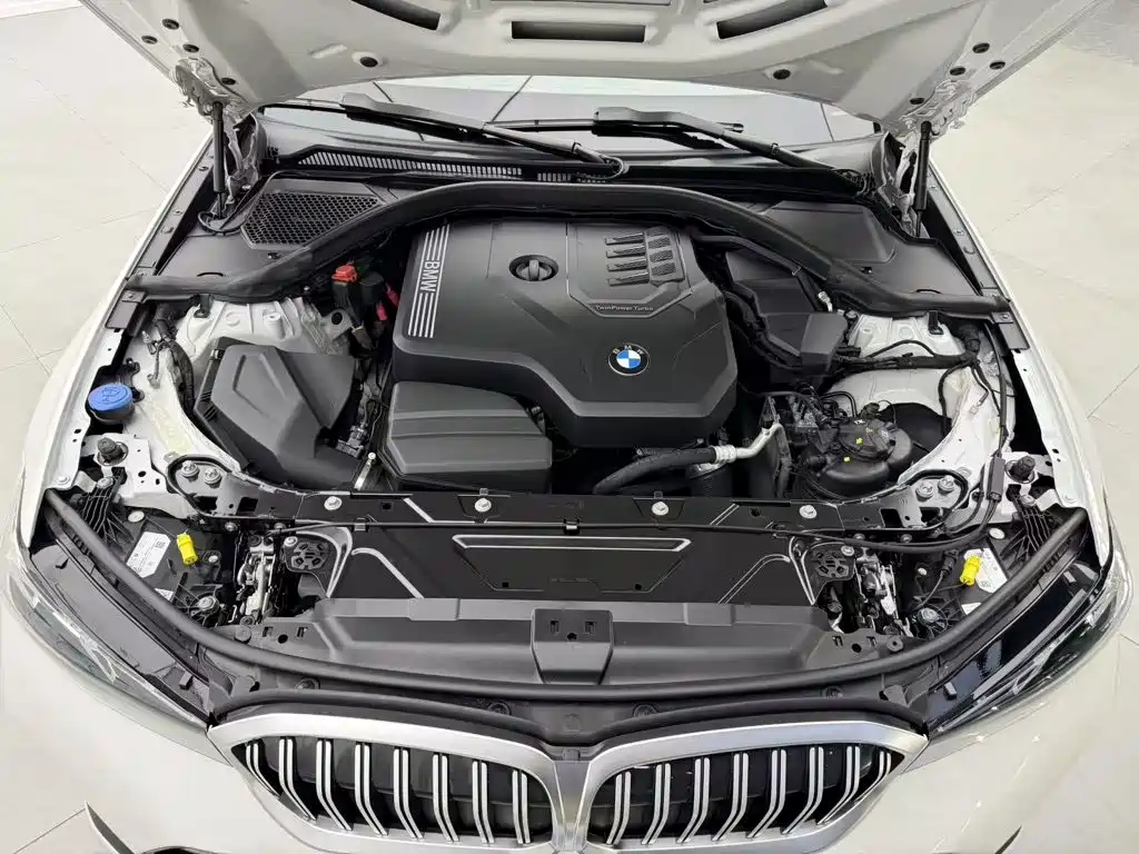 BMW 3 Series — фото 8