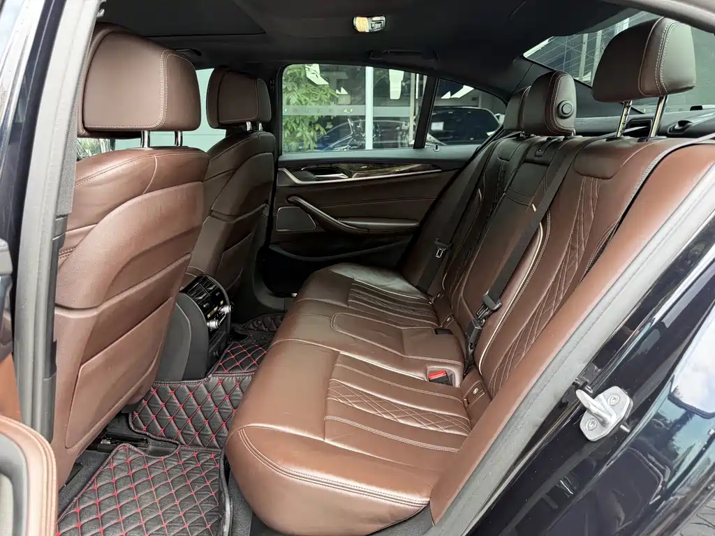 BMW 5 Series (Import) — фото 9