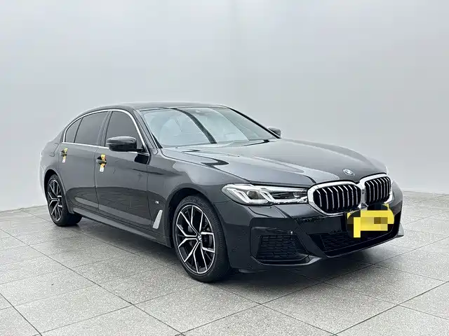 BMW 5 Series — фото 3