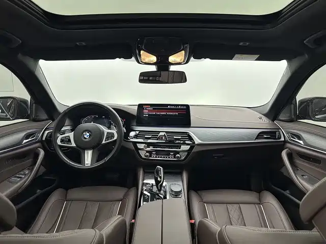 BMW 5 Series — фото 9