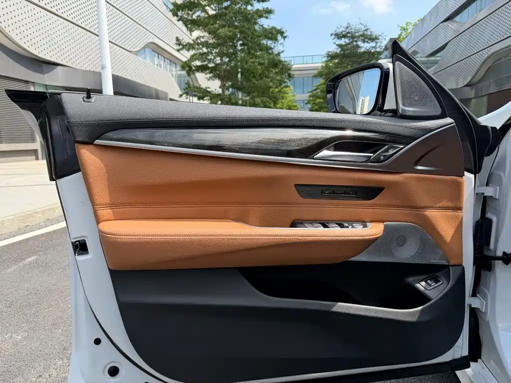 BMW 6 Series GT — фото 14
