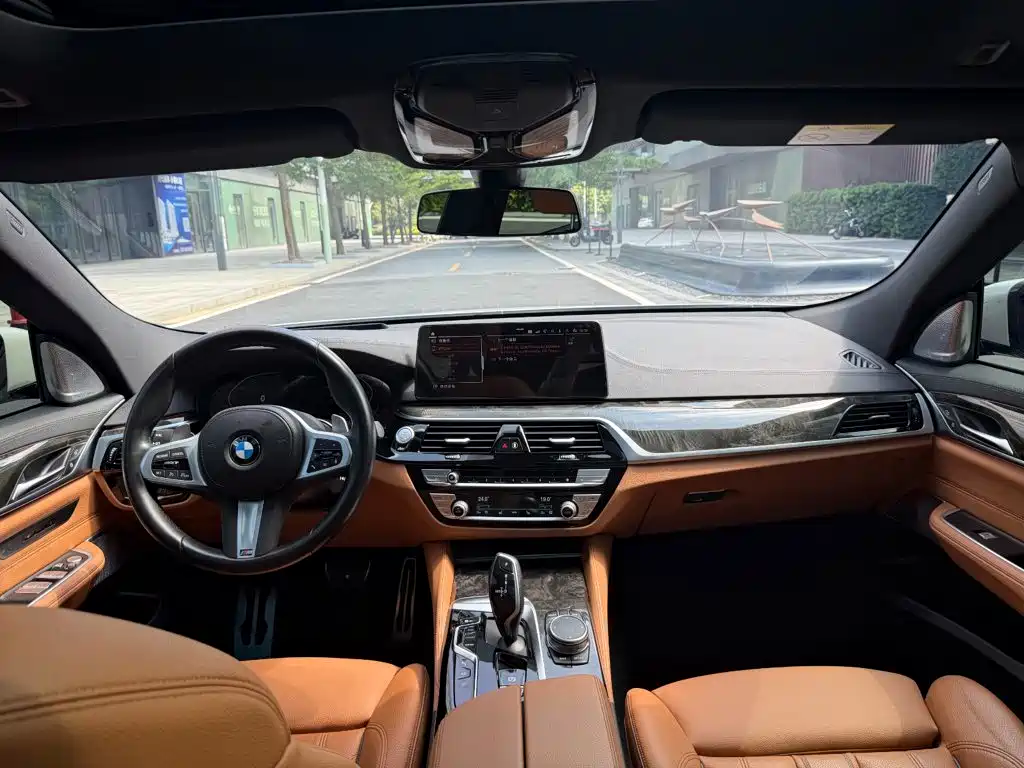 BMW 6 Series GT — фото 9