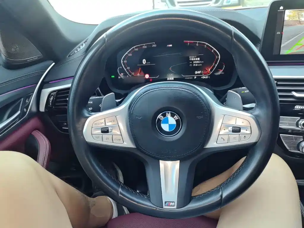 BMW 5 Series — фото 10