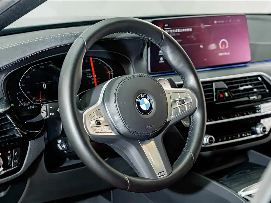 BMW 5 Series — фото 10