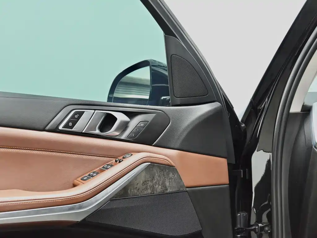 BMW X5 (Import) — фото 19