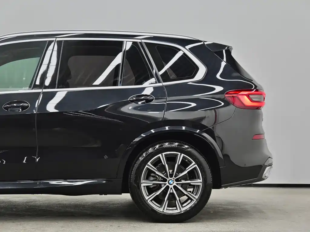 BMW X5 (Import) — фото 21
