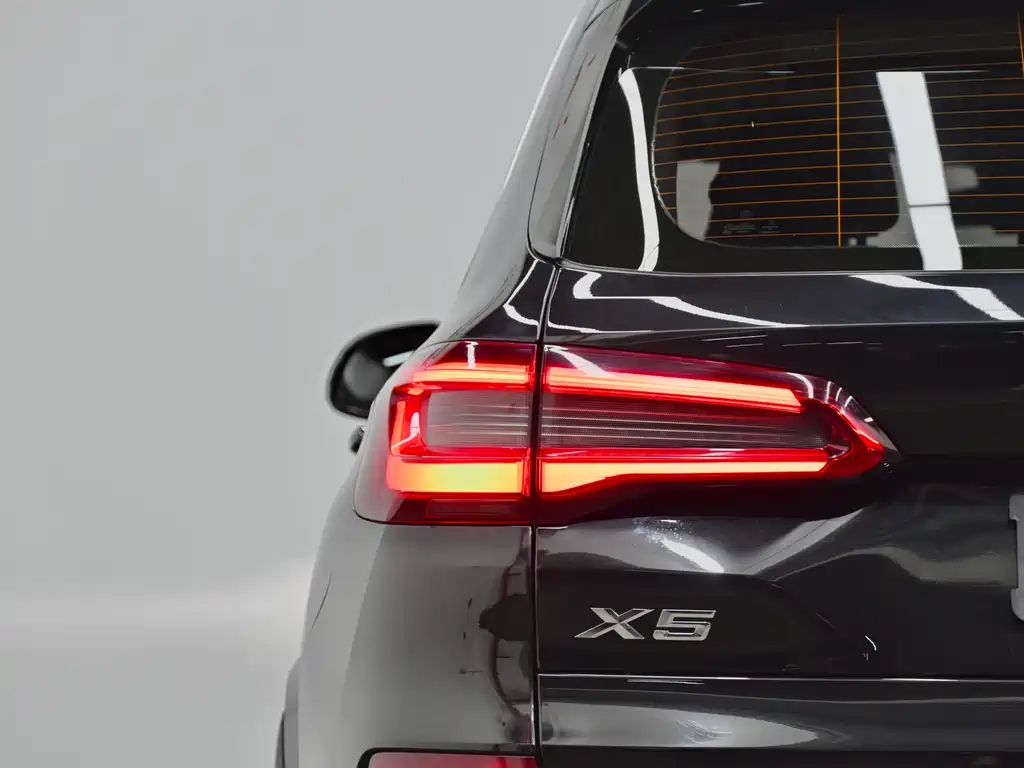 BMW X5 (Import) — фото 34