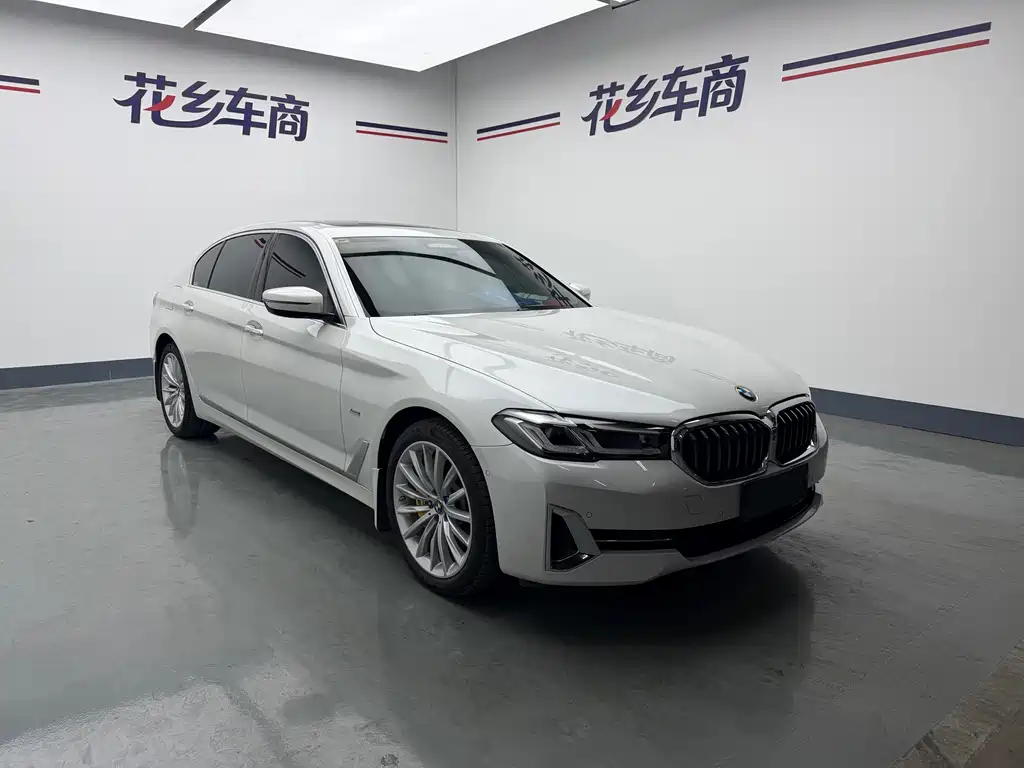 BMW 5 Series — фото 2