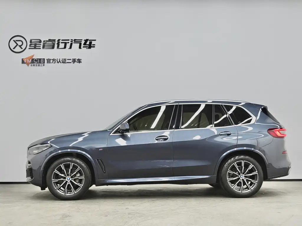BMW X5 (Import) — фото 23