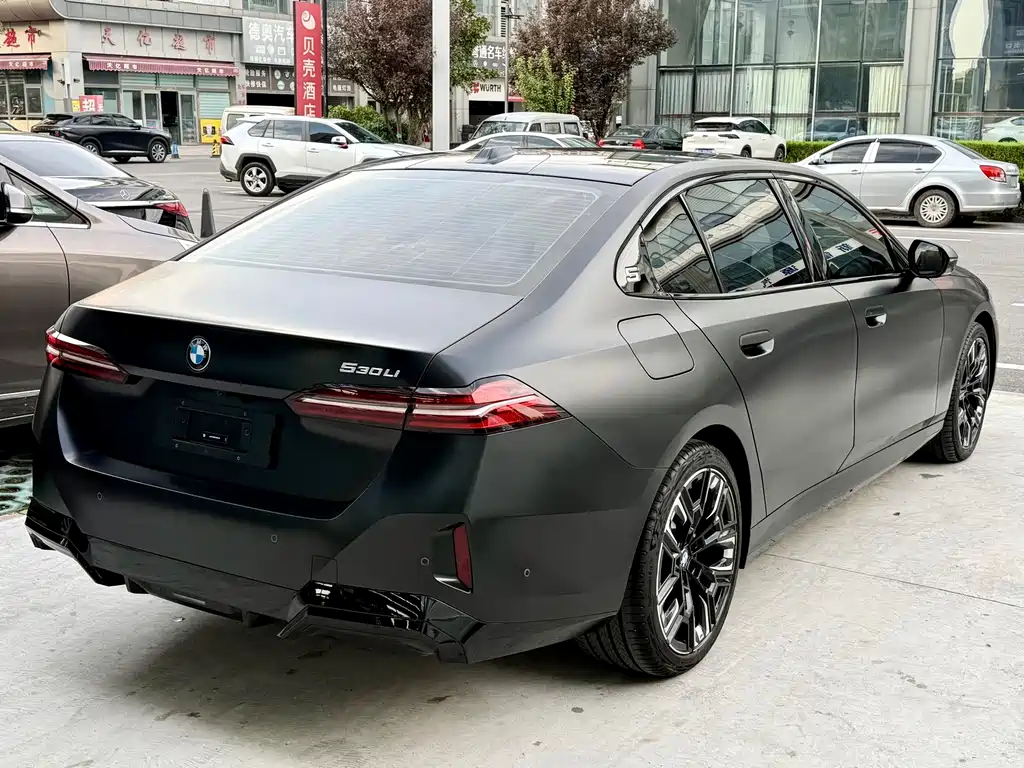BMW 5 Series — фото 4