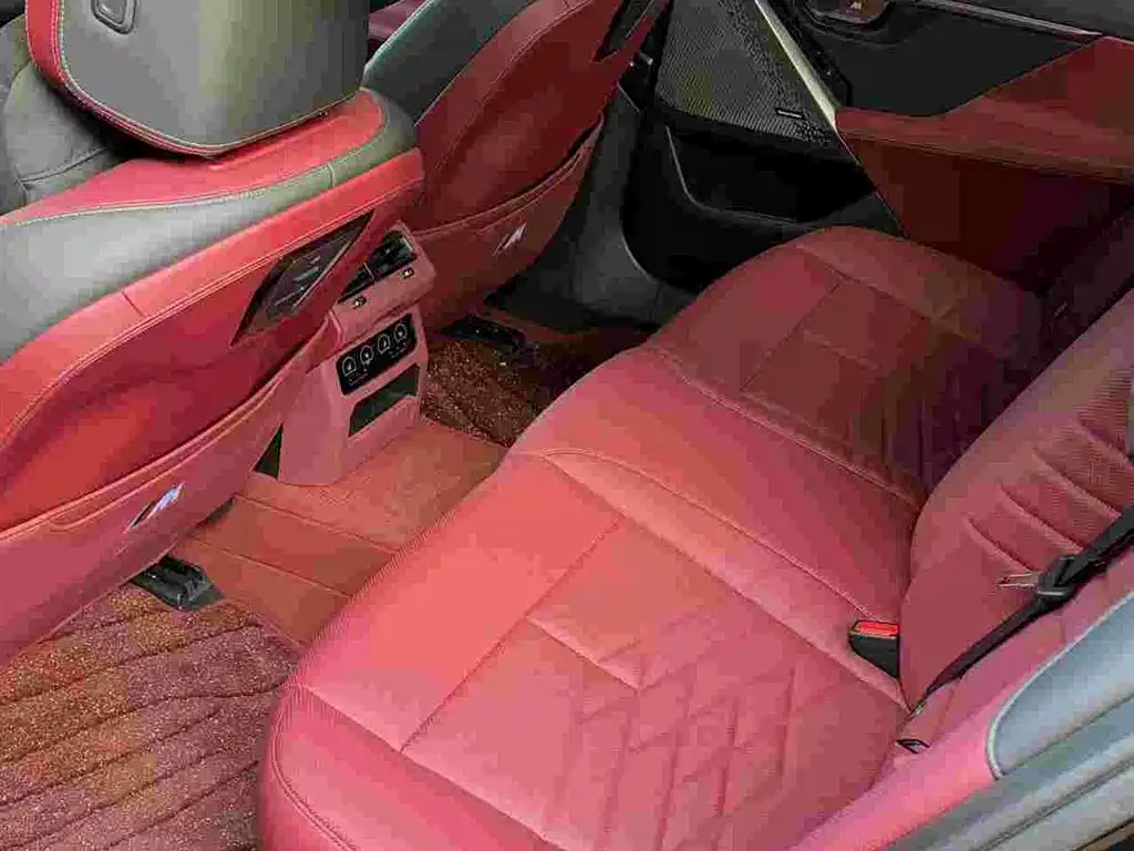 BMW 5 Series — фото 7