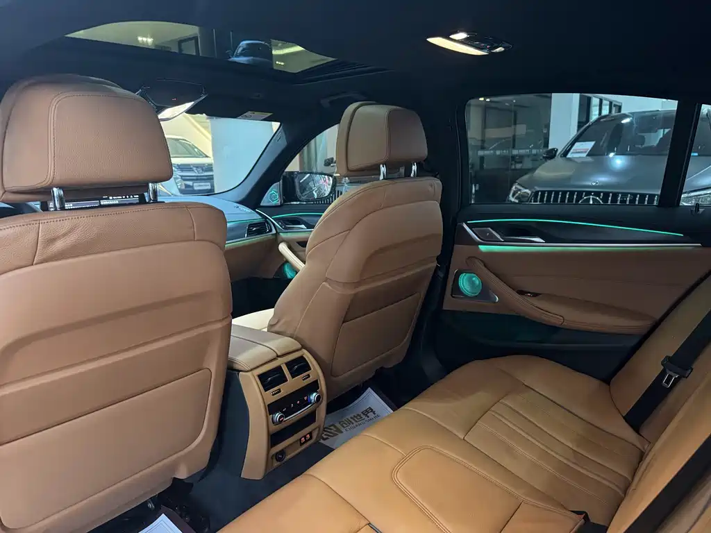 BMW 5 Series (Import) — фото 10