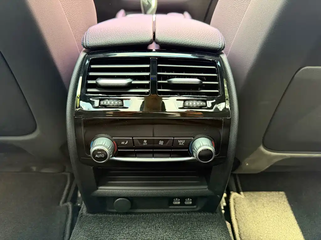 BMW 5 Series (Import) — фото 11