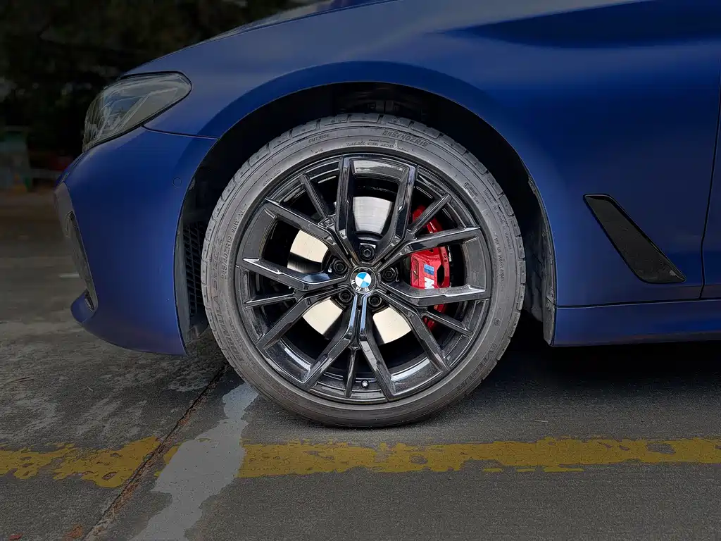 BMW 5 Series (Import) — фото 14